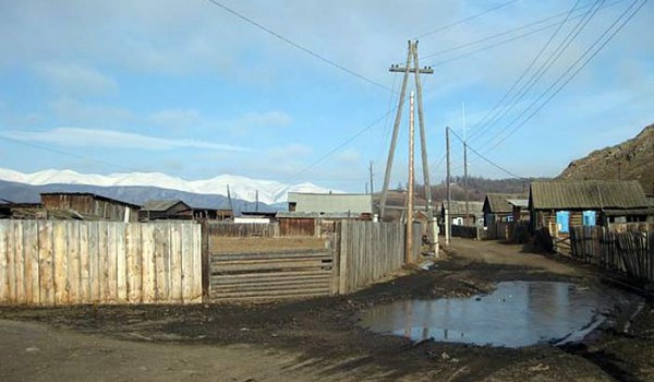 Весна на Байкале. Поселок Байкальское. 2010 год.