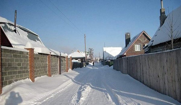 Поселок под Новосибирском. 2010 год.